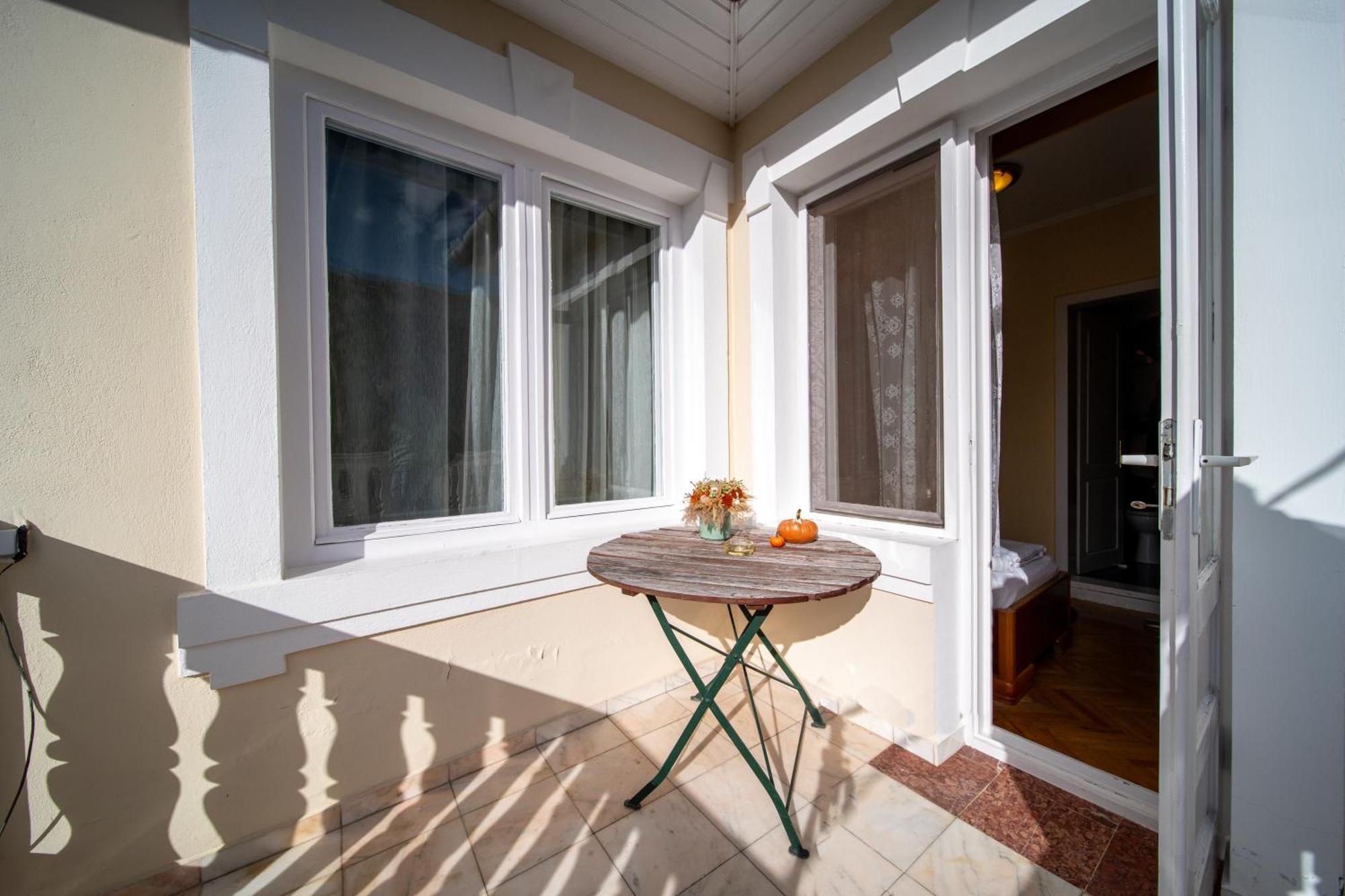 Hotel Lilla Panzio Odorheiu Secuiesc Pokoj fotografie